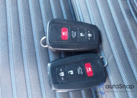 2023 Toyota Rav4 Hybrid Xse из США, поврежденный, VIN 2T3E6RFV1PW044106